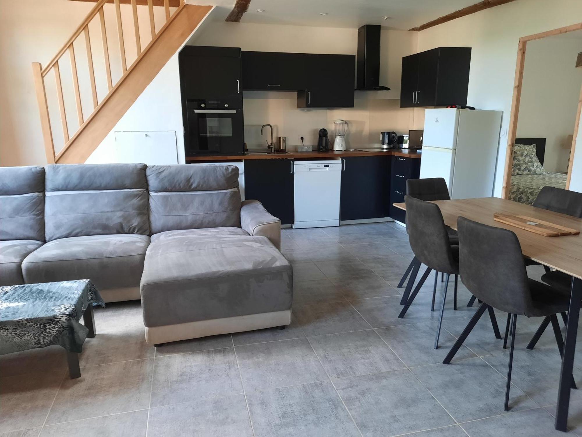 Chez Line Et Pierre: Appartement Spacieux, Lumineux Et Equipe La Bastide-de-Sérou Exterior photo